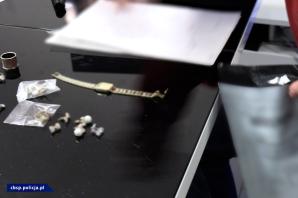 [VIDEO] Kradli, legalizowali i sprzedawali samochody - rozbity gang