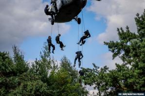 [VIDEO] Gotowi do podjęcia najtrudniejszych zadań. Black Hawk który niedawno wrócił z działań ratowniczo-gaśniczych w Turcji.