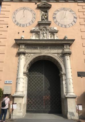 Słowo na niedzielę 19 września z Częstochowy. To tu Błogosławiony Kardynał Stefan Wyszyński składał Śluby Jasnogórskie. A Prezydent, Premier i Marszałek Sejmu po Beatyfikacji - wieńce pod jego pomnikiem