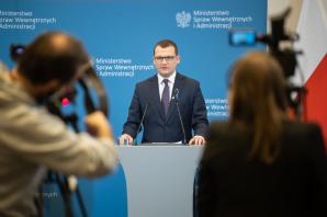 [VIDEO] Polska pomaga osobom uciekającym przed wojną w Ukrainie / Польща допомагає особам, які втікають від війни в Україні