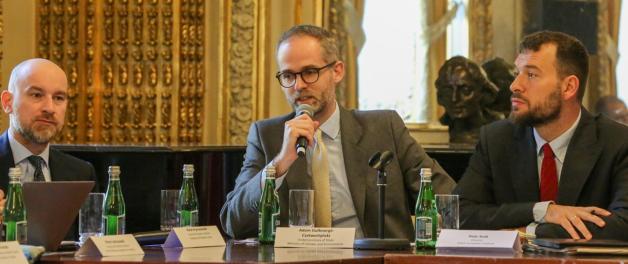 Wiceminister Adam Guibourgé-Czetwertyński o skutecznych działaniach Polski w obszarze energii w Paryżu